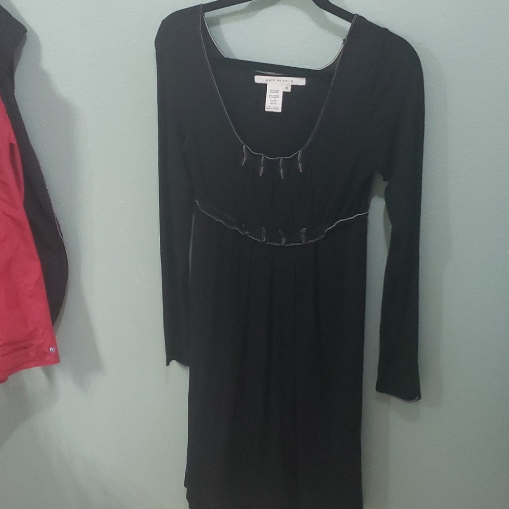 Lightweight black dress